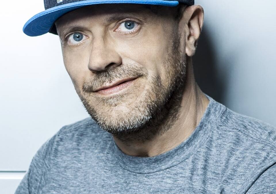  Max Pezzali: l’icona pop che ha segnato un’era………….